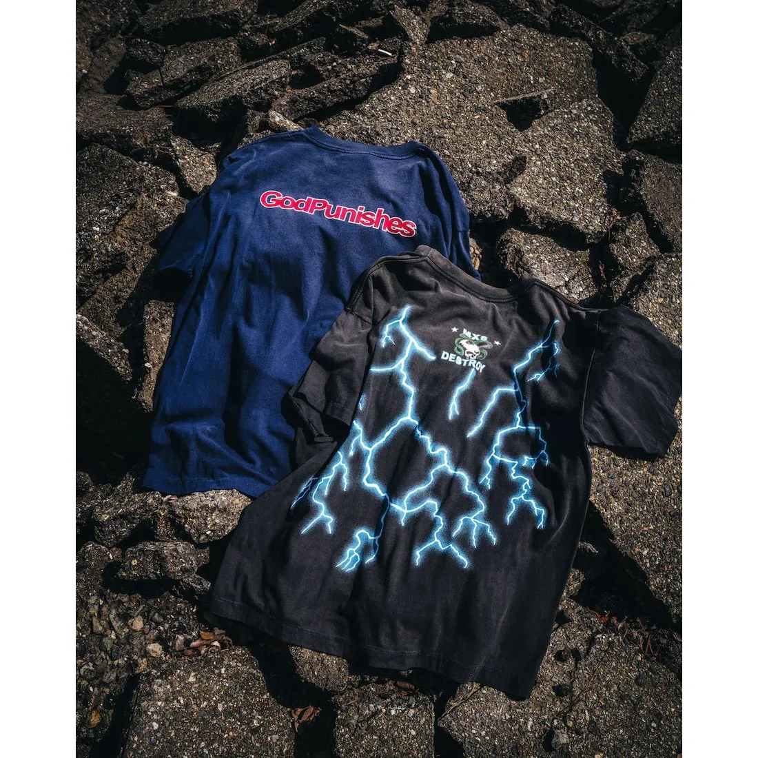 SAINT Mxxxxxx DEAD SAINT SS TEE/NAVY DEAD SAINT printed short sleeves God's Punishment TEE Washed blue S-XL Genuine consistent tube weaving without side seams High weight OE yarn fabric Assute dyeing Multiple horse fades Heavy wash water Worn holes Original consistent main mark/wash mark/little angel anti-counterfeiting mark